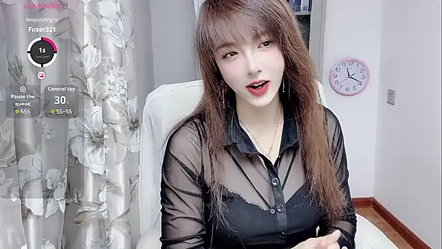 Snapshot of NINIbaby-99 chatting on November 16, 3:17 pm NINIbaby-99 online show from November 16, 3:17 pm