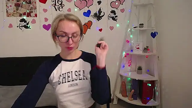 Snapshot of VasilisaSii chatting on January 22, 3:18 pm VasilisaSii online show from January 22, 3:18 pm