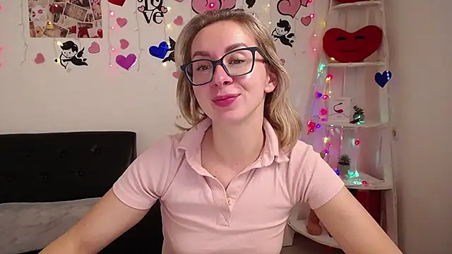 Snapshot of VasilisaSii chatting on February 5, 3:31 pm VasilisaSii online show from February 5, 3:31 pm