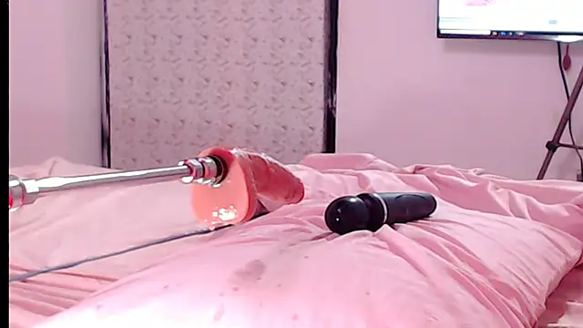 Victoria Luxe online show from February 10, 5:30 pm