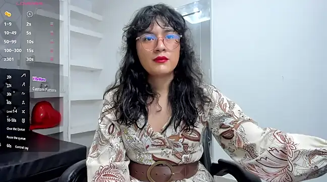 Elith Berry69 online show from March 16, 8:54 pm