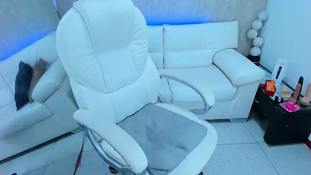 meggan 77 online show from February 6, 3:48 am