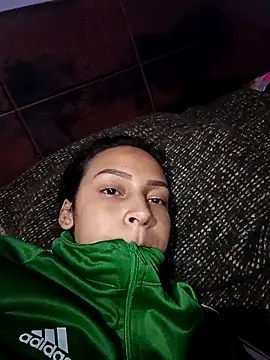 Snapshot of emma_ambar chatting on February 23, 12:41 am emma ambar online show from February 23, 12:41 am