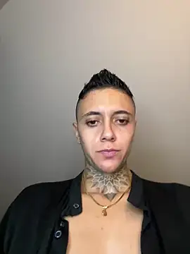  PhillipBrown online show from February 23, 1:24 am