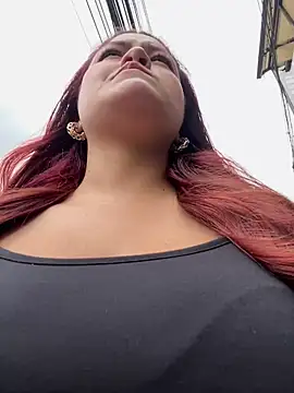 Snapshot of lia_moon77 chatting on December 10, 6:17 pm lia moon77 online show from December 10, 6:17 pm