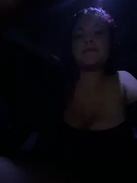 Snapshot of lia_moon77 chatting on December 11, 12:23 am lia moon77 online show from December 11, 12:23 am