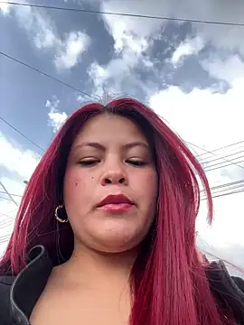 Snapshot of lia_moon77 chatting on February 5, 7:31 pm lia moon77 online show from February 5, 7:31 pm