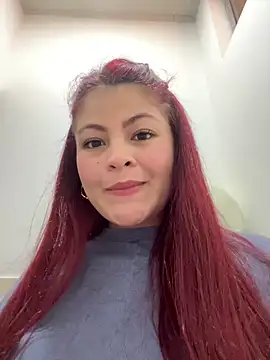 Snapshot of lia_moon77 chatting on February 6, 8:02 pm lia moon77 online show from February 6, 8:02 pm