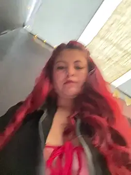 Snapshot of lia_moon77 chatting on February 14, 10:47 pm lia moon77 online show from February 14, 10:47 pm