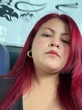 Snapshot of lia_moon77 chatting on February 25, 8:41 pm lia moon77 online show from February 25, 8:41 pm