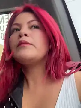 Snapshot of lia_moon77 chatting on March 5, 9:15 pm lia moon77 online show from March 5, 9:15 pm