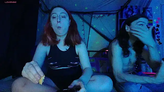 Snapshot of NovaLove2002 chatting on January 20, 3:59 am NovaLove2002 online show from January 20, 3:59 am