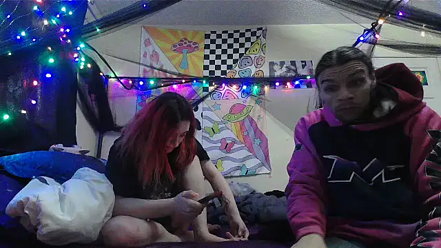 Snapshot of NovaLove2002 chatting on February 2, 7:57 pm NovaLove2002 online show from February 2, 7:57 pm