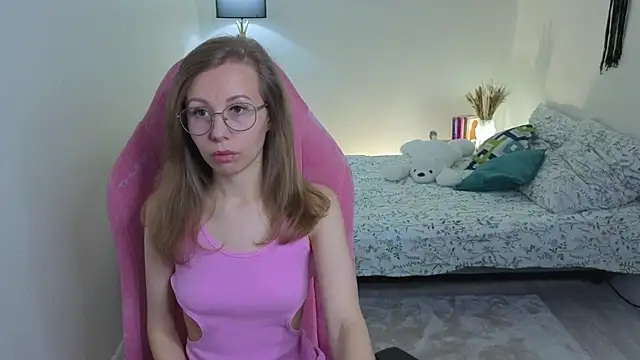 Snapshot of Lill_Mary chatting on September 23, 1:19 am Lill Mary online show from September 23, 1:19 am
