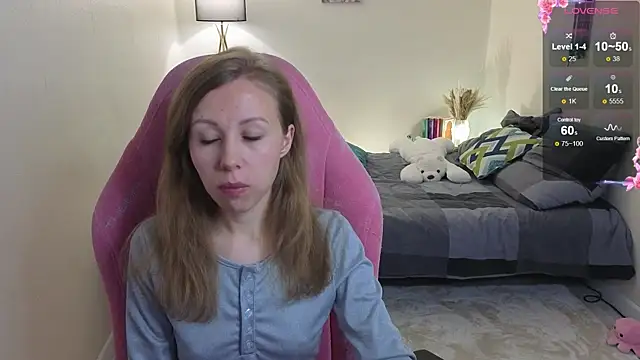 Snapshot of Lill_Mary chatting on October 9, 1:03 am Lill Mary online show from October 9, 1:03 am