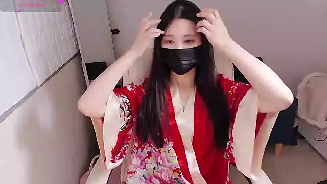 who Lilly online show from September 18, 12:07 pm