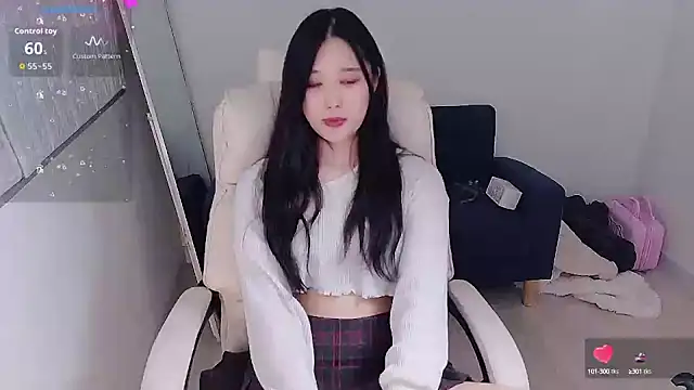 who Lilly online show from October 16, 2:07 pm