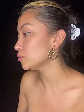 Snapshot of baby_lizy chatting on February 10, 11:55 pm baby lizy online show from February 10, 11:55 pm