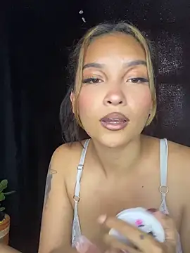 Snapshot of baby_lizy chatting on March 4, 9:11 pm baby lizy online show from March 4, 9:11 pm