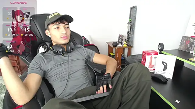 Snapshot of dylan_fun18 chatting on February 19, 3:05 pm dylan fun18 online show from February 19, 3:05 pm