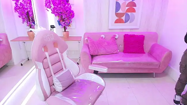 Gabby evanns online show from October 17, 12:08 pm