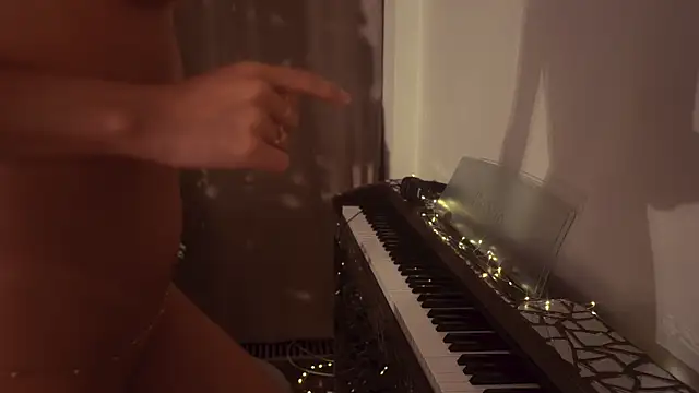 HeyBananas online show from December 28, 10:44 pm