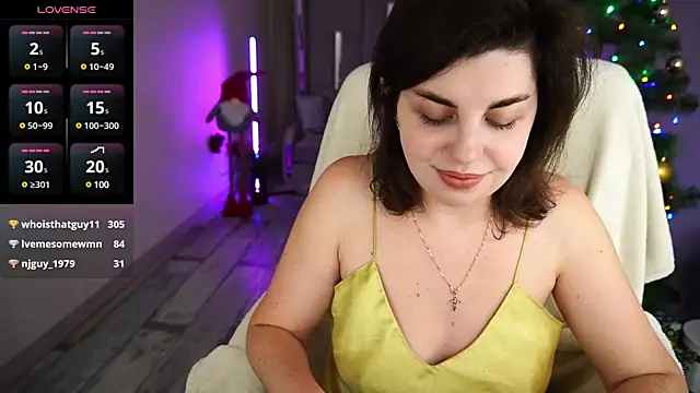 MirandaWong online show from January 1, 5:43 am