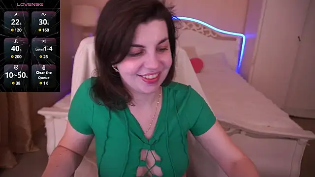 MirandaWong online show from February 2, 6:15 am