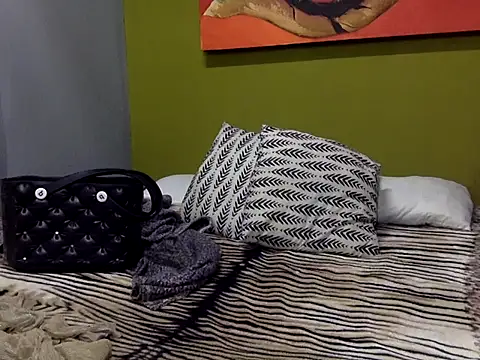 GoldenPussyXOXO online show from September 25, 2:37 am