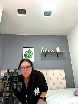 Soe Lara online show from September 16, 11:00 am