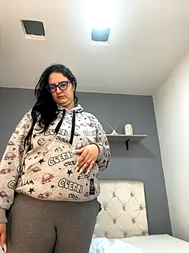 Soe Lara online show from September 17, 11:12 am