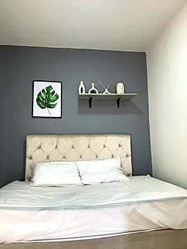 Soe Lara online show from September 19, 11:11 am