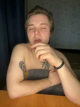 Family-Mm1 online show from March 7, 12:37 am