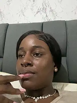 AkiraHomers online show from December 10, 6:06 pm