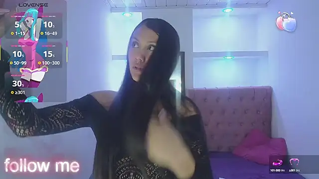 Snapshot of Catalehia_Milk chatting on March 6, 6:48 pm Catalehia Milk online show from March 6, 6:48 pm