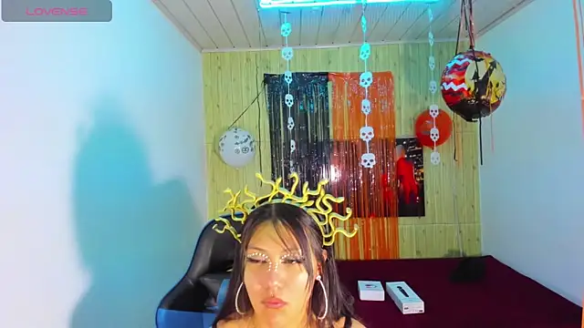 Snapshot of Catalehia_Milk chatting on October 30, 9:48 pm Catalehia Milk online show from October 30, 9:48 pm