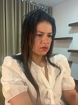 Snapshot of Alice_Biel chatting on December 26, 12:38 pm Alice Biel online show from December 26, 12:38 pm