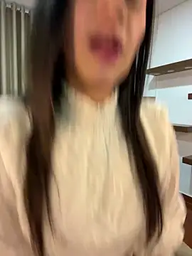 Snapshot of Alice_Biel chatting on February 25, 9:46 pm Alice Biel online show from February 25, 9:46 pm