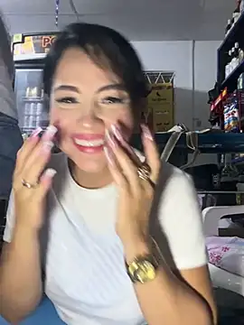 Hot beauty   online show from March 4, 3:00 am