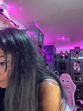 Hot beauty   online show from September 13, 3:28 am