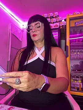 Hot beauty   online show from February 7, 4:16 am