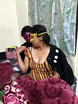 Snapshot of bihariguy chatting on December 24, 5:13 pm bihariguy online show from December 24, 5:13 pm