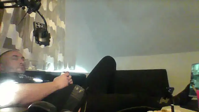 Snapshot of NewyorkDimi chatting on November 18, 11:48 pm NewyorkDimi online show from November 18, 11:48 pm