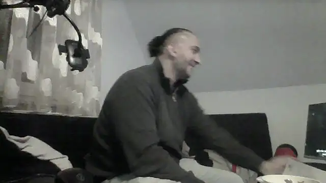 Snapshot of NewyorkDimi chatting on November 25, 1:05 am NewyorkDimi online show from November 25, 1:05 am