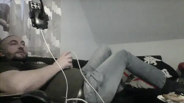 Snapshot of NewyorkDimi chatting on December 21, 6:53 am NewyorkDimi online show from December 21, 6:53 am