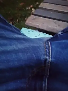 Warumnicht1980 online show from October 11, 5:50 am