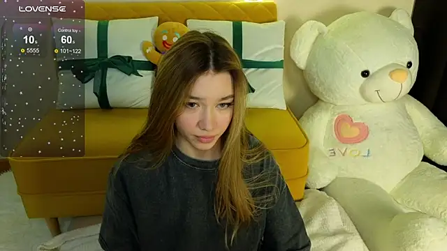 Snapshot of LuxuryGirl__ chatting on January 16, 6:03 am LuxuryGirl online show from January 16, 6:03 am