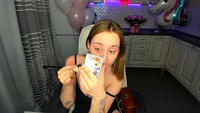 MelodyOfLovee online show from January 20, 6:42 am