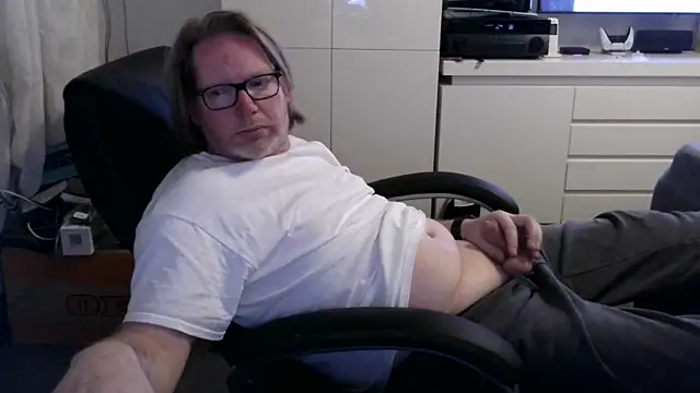 VSteph online show from April 19, 10:01 pm