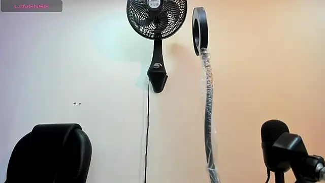 Snapshot of alice__tylor chatting on March 12, 11:42 am alice tylor online show from March 12, 11:42 am